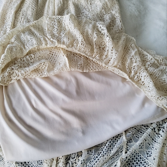 Solitaire by Ravi Khosla Crochet Hi/Lo Maxi Dress - Picture 6 of 16